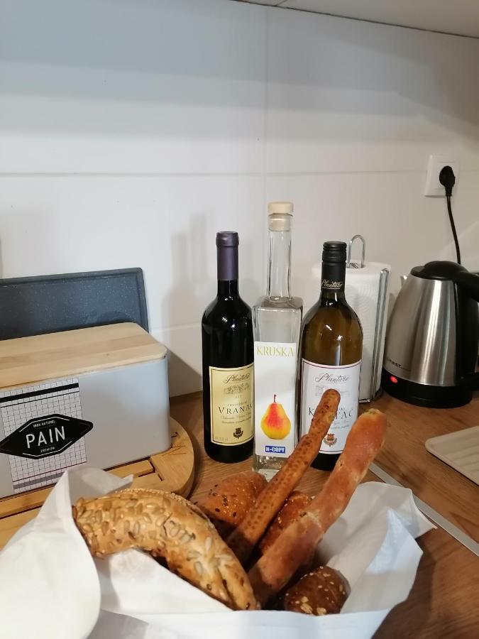 Apartman Stimac Petrovaradin Εξωτερικό φωτογραφία